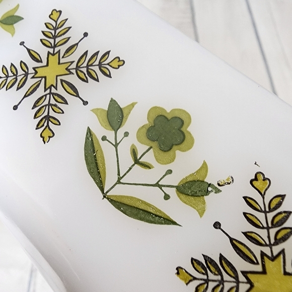 Vintage Anchor Hocking 8" Green Meadow Cake Pan Milk Glass Fire King Ovenware - Picture 9 of 15